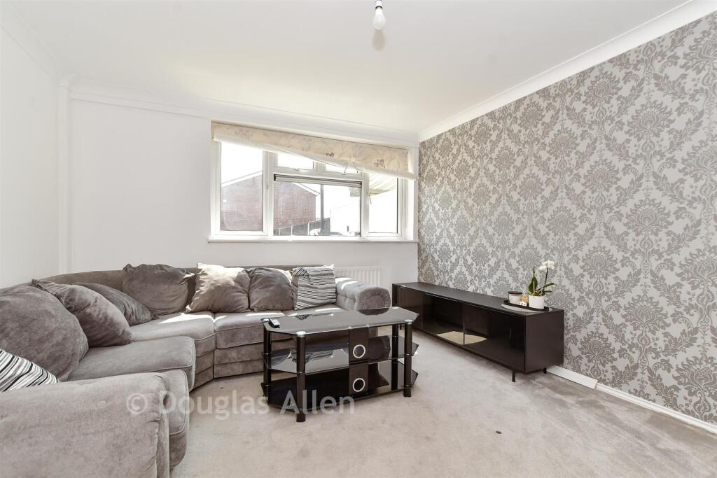 House in Romford - View 4