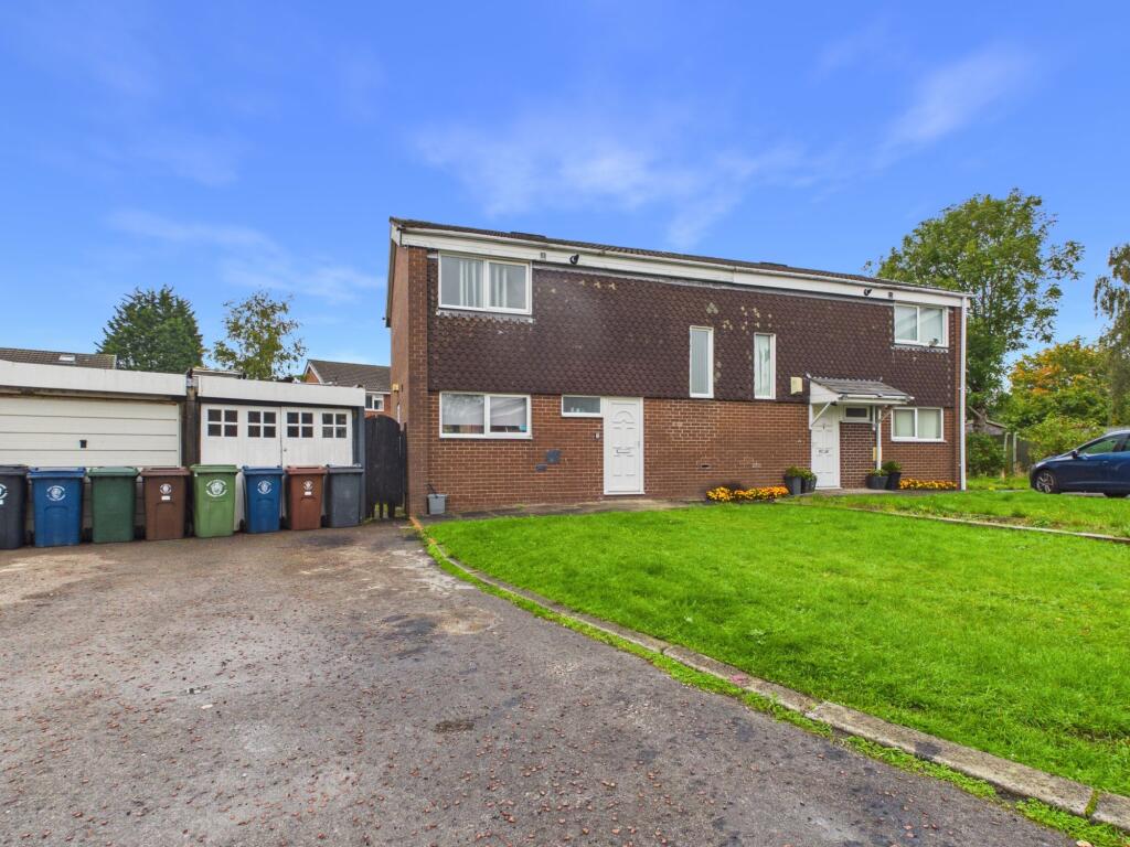 3 Bedroom Semi-Detached in WN8 6TE