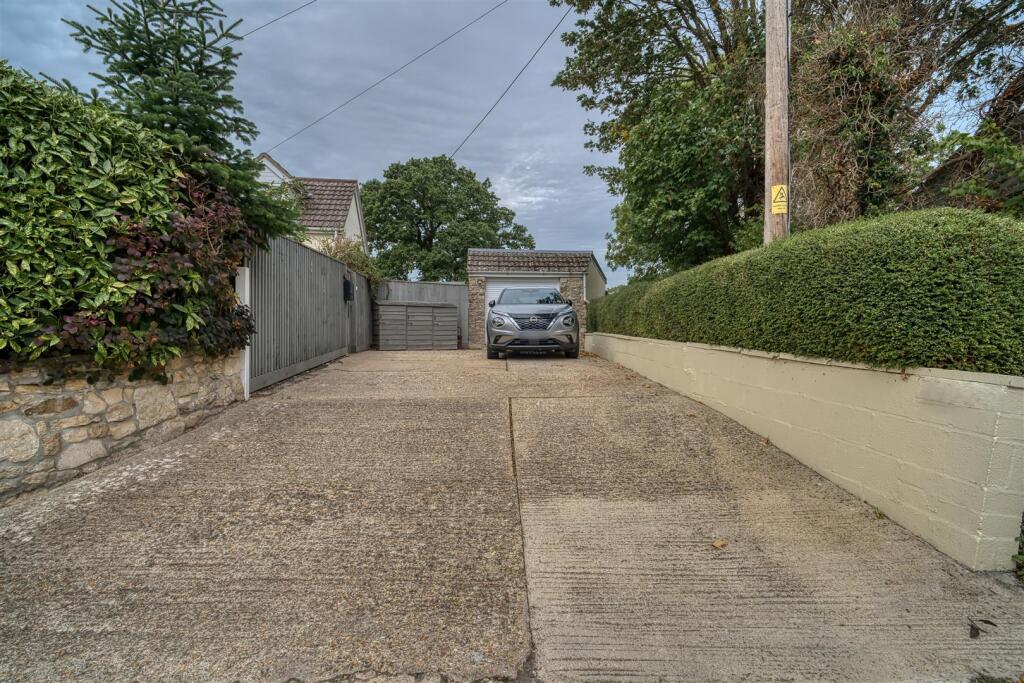 House in Salisbury - View 5