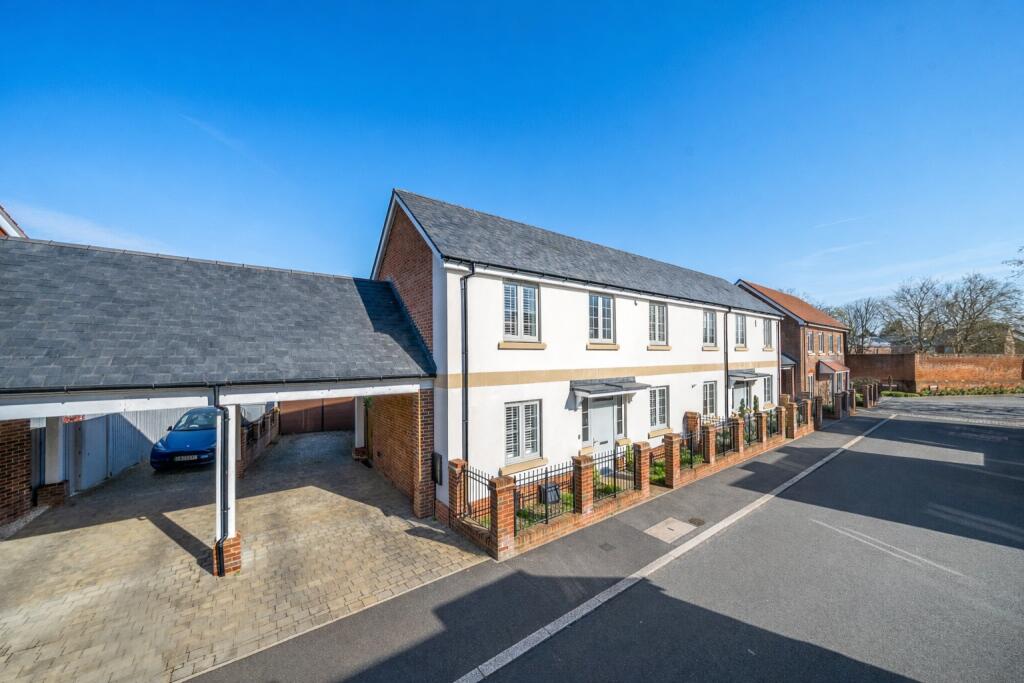 Main image of property: Uttley Lane, Beaconsfield, HP9