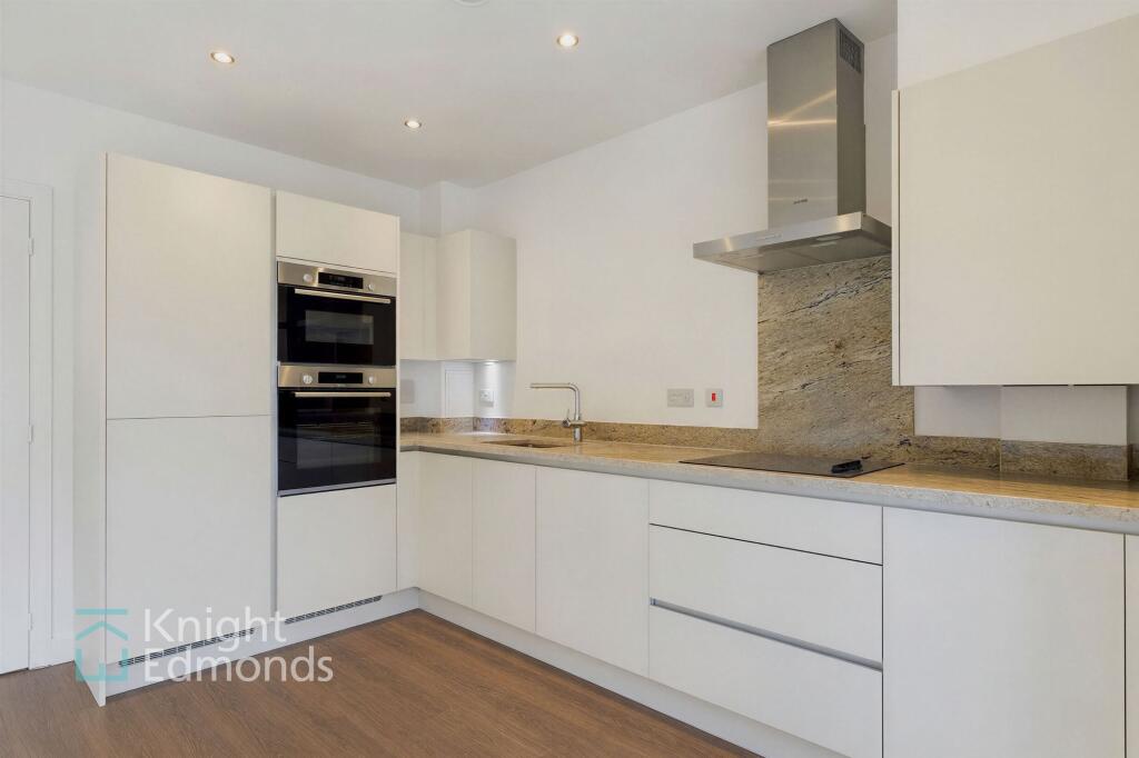 Apartment in Maidstone, Kent - View 5