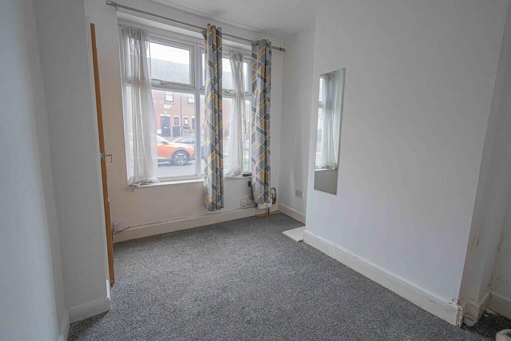 Bloxwich Road, Bloxwich , Walsall photo 3
