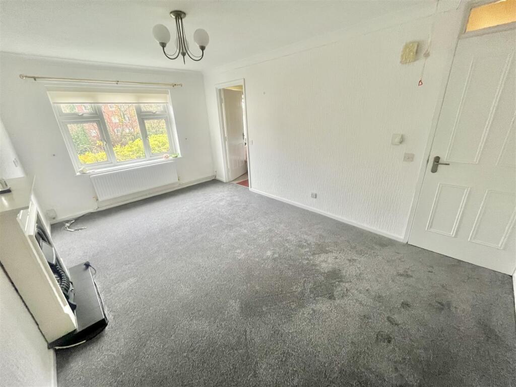Oakfield, Sale photo 5