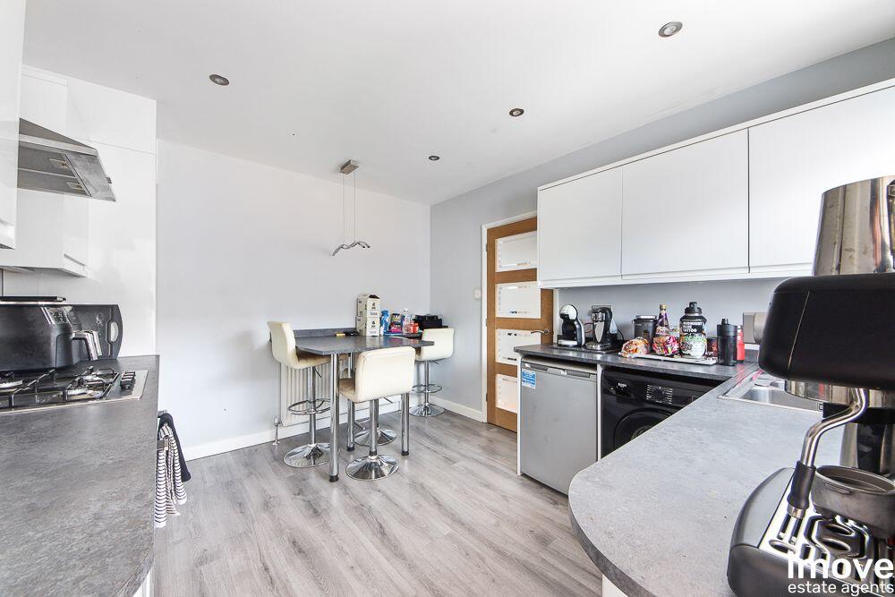 Bowerland Avenue, Torquay, TQ2 – další