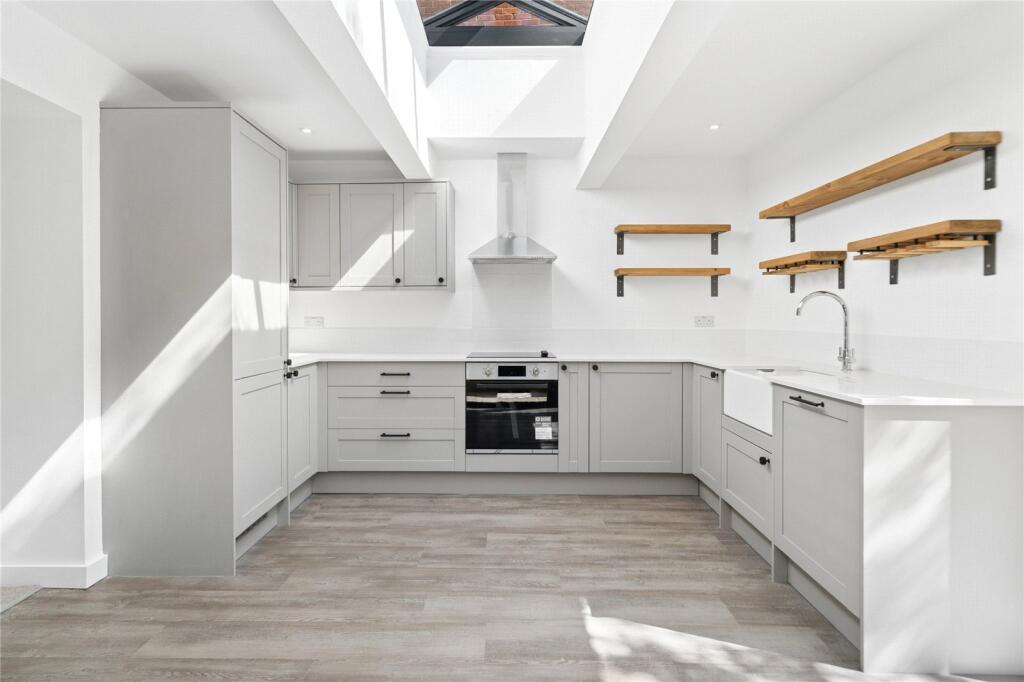 House in Sonning, Wokingham - View 4
