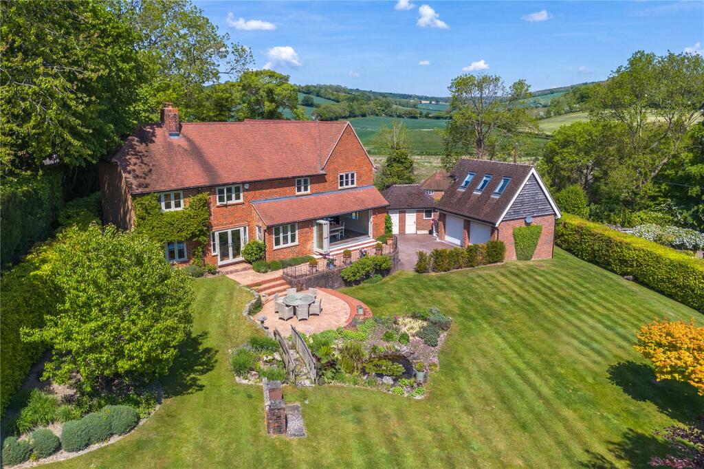 Main image of property: Middle Assendon, Henley-on-Thames, Oxfordshire, RG9
