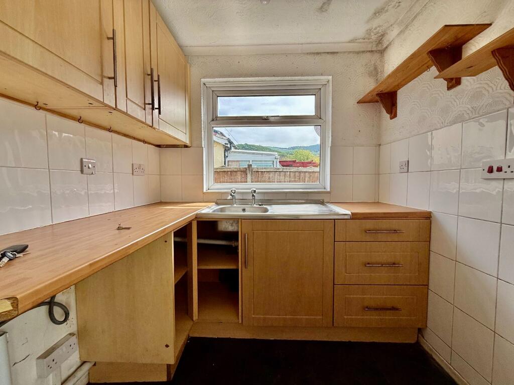 70 Glan y Mor, Fairbourne, LL38 2LQ photo 4