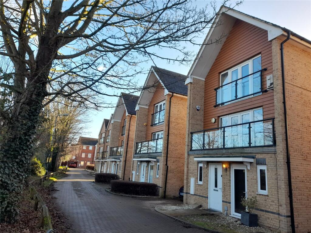 Main image of property: Edgeworth Close, Slough, Berkshire, SL3