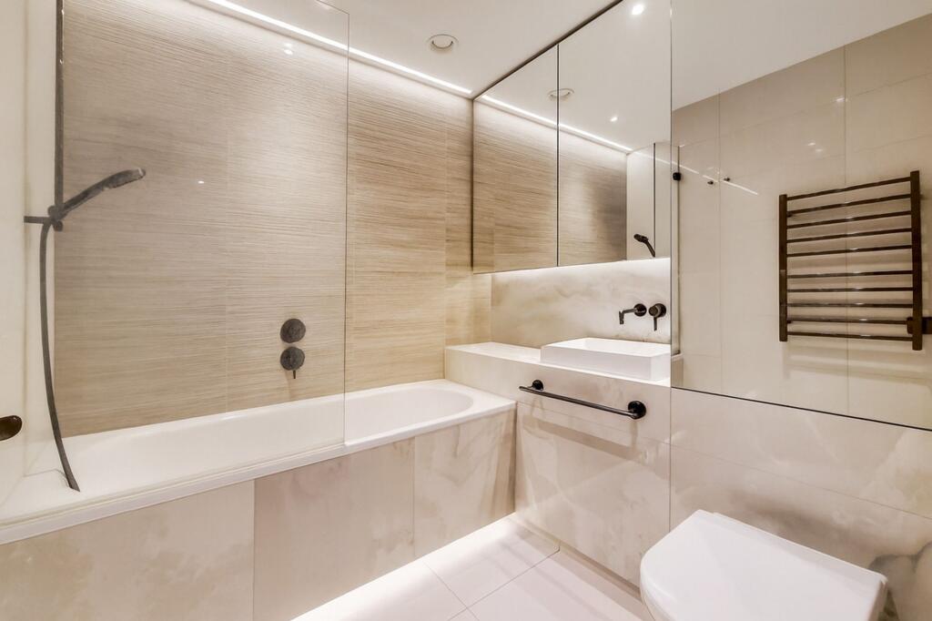 Apartment in London - View 4