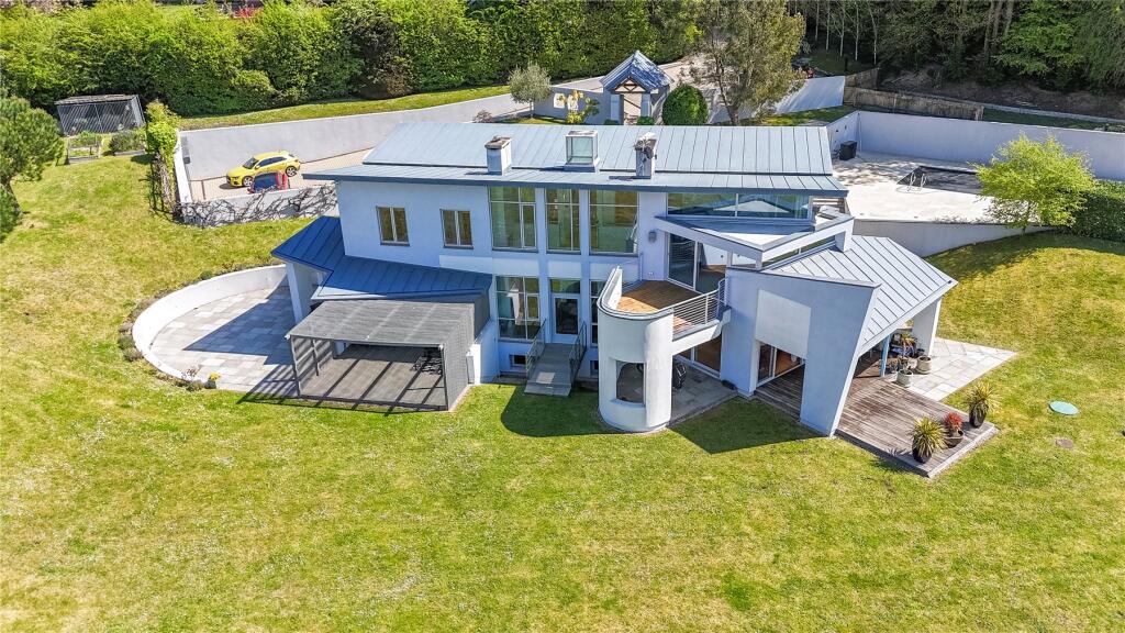 Main image of property: Skeet Hill Lane, Chelsfield