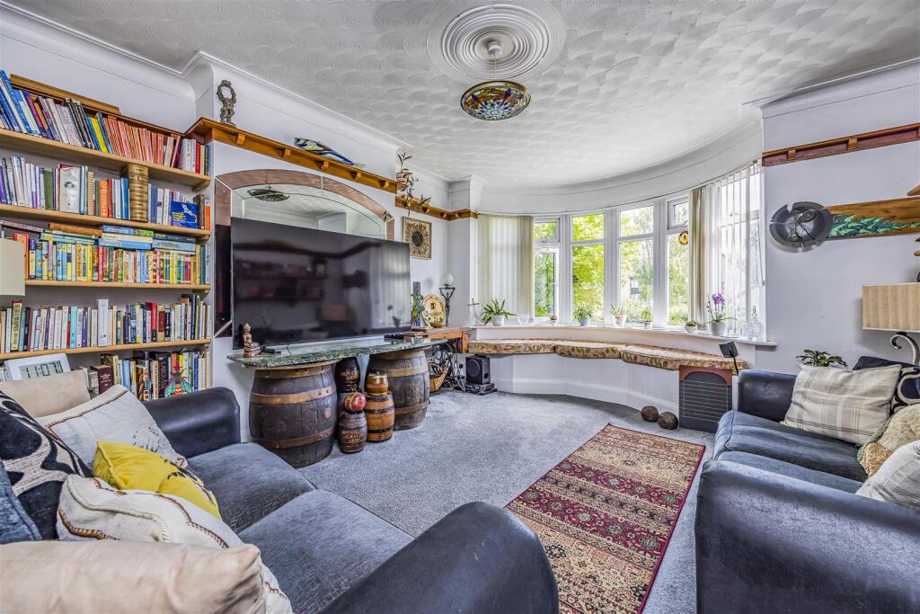 House in Havant, Waterlooville - View 4