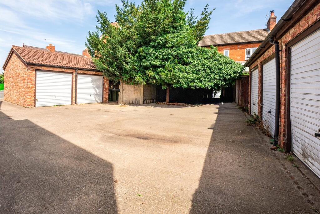 Main image of property: Spring Gardens, Newport Pagnell, Buckinghamshire, MK16