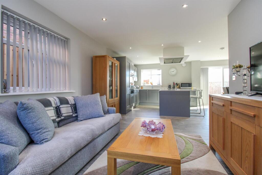 House in Northampton - View 5