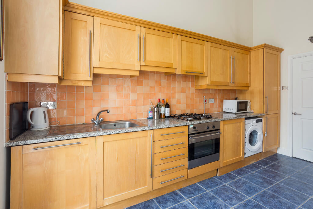 Pittville Circus, Cheltenham, GL52 – pohled 4