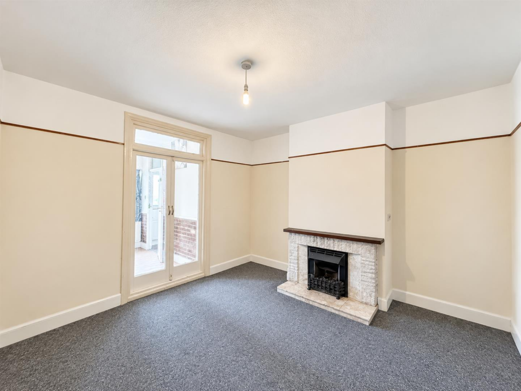 House in Southall - View 4
