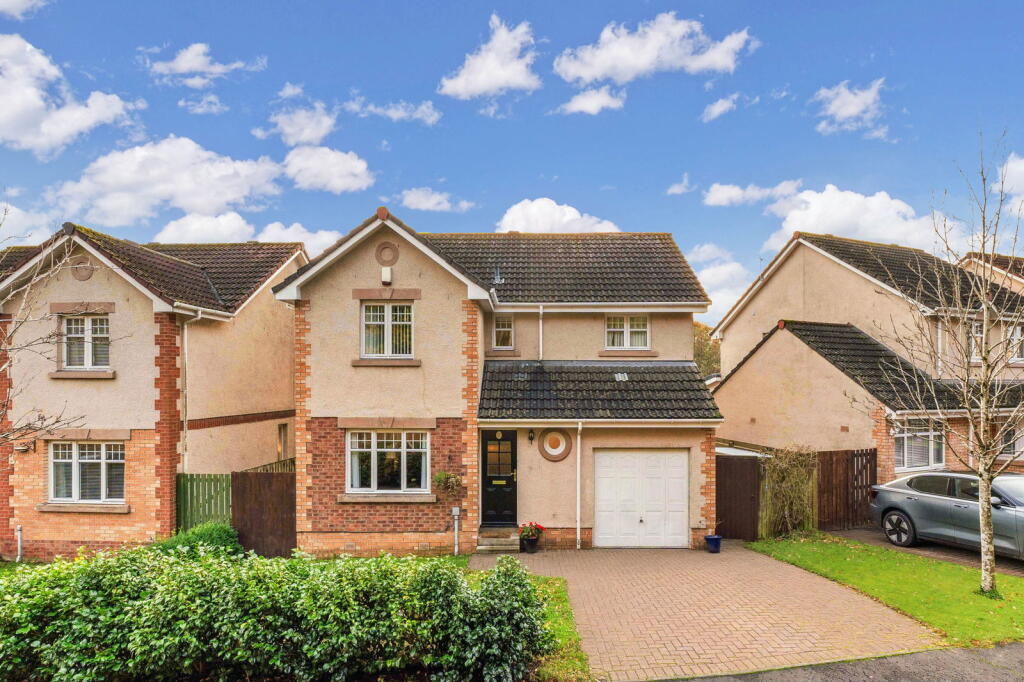 4-bed detached on Balmuir Avenue, Bathgate, West Lothian, EH48 4BW, £305,000