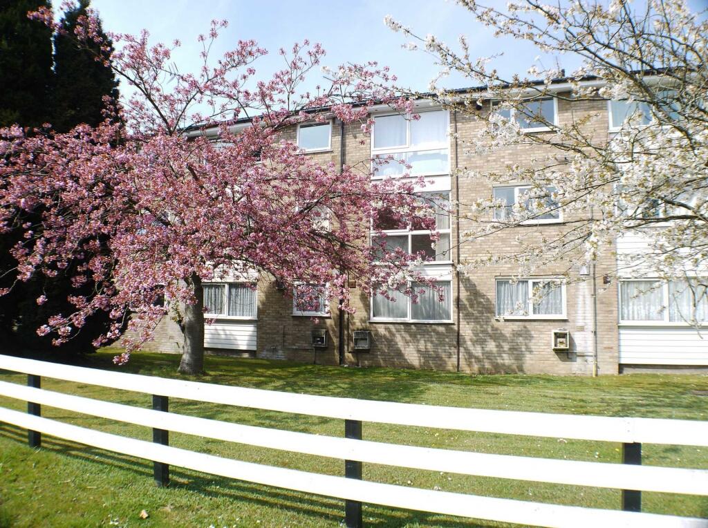 Main image of property: Aldermans Close, Welham Green