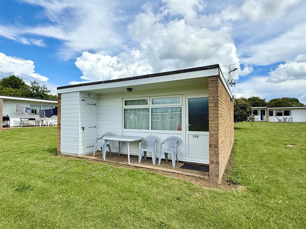 Main image of property: Hemsby