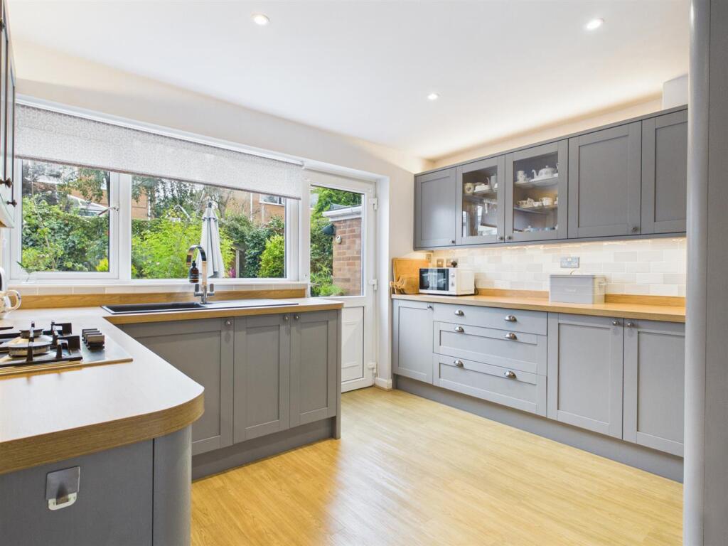 House in Dudley - View 5