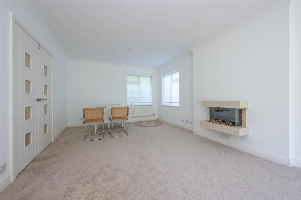 House in Stratford-on-Avon, Claverdon CP - More