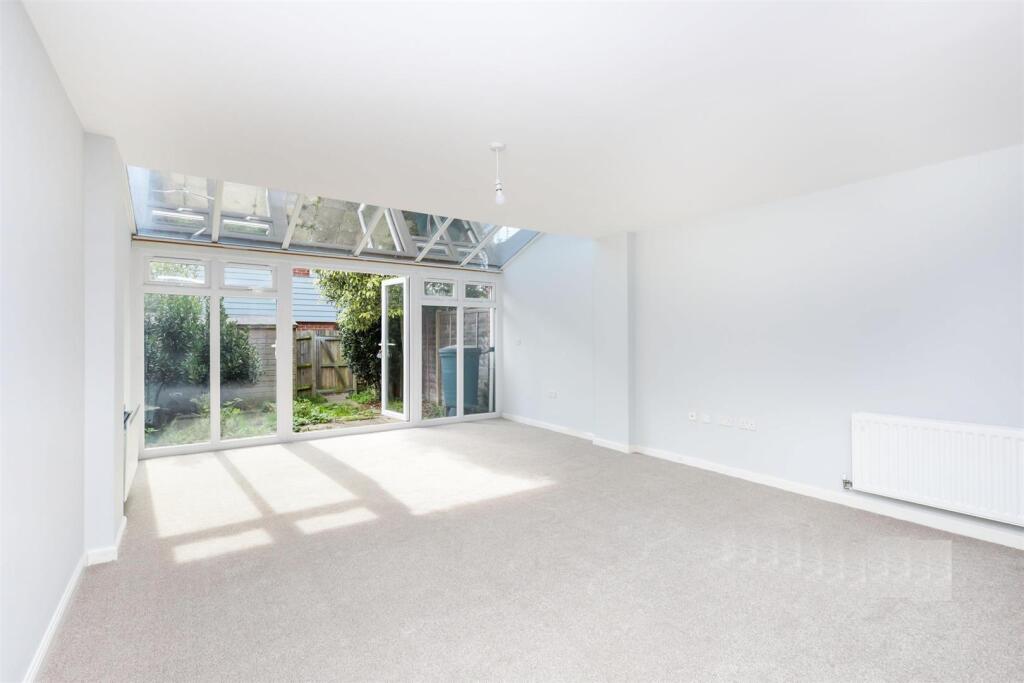 House in Brighton - View 3