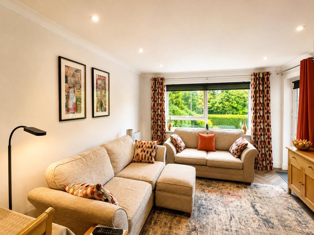 Apartment in Preston - More