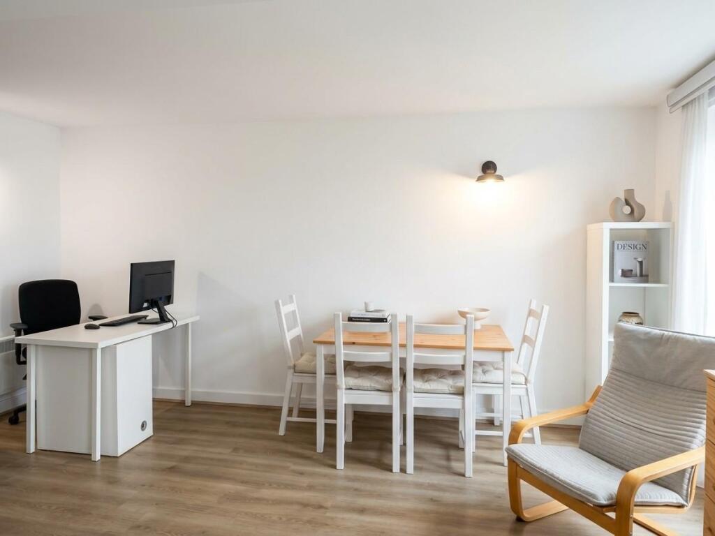 Apartment in Ilkley, Ben Rhydding - View 4