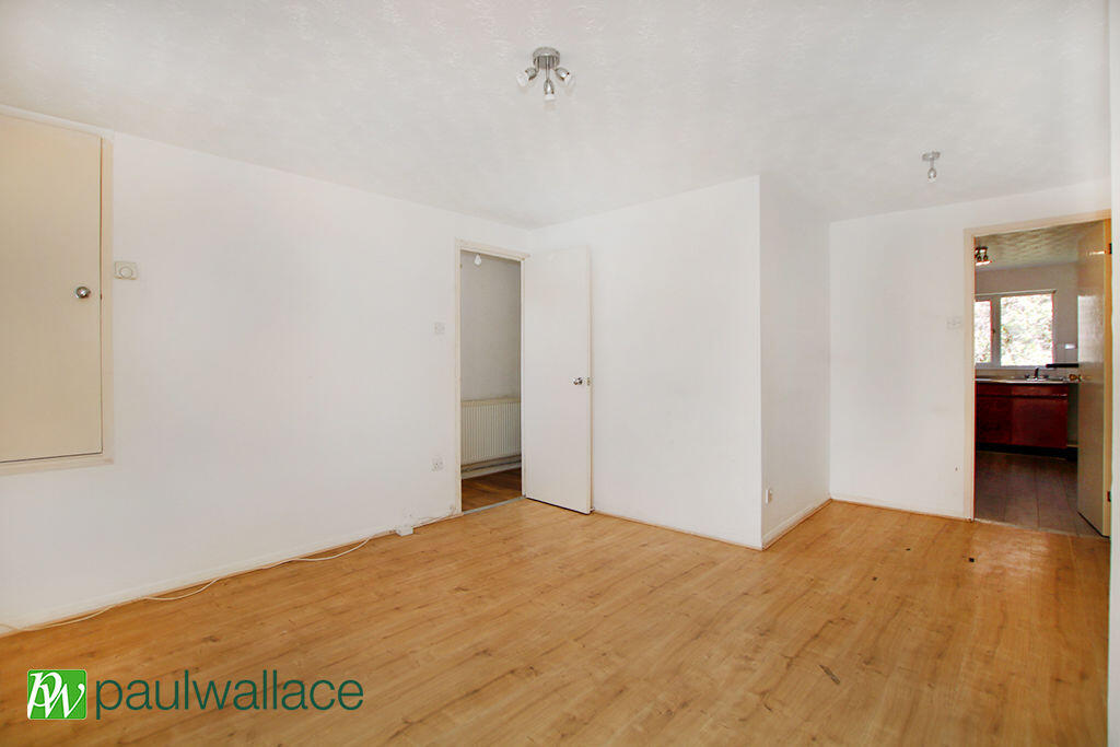 Apartment in Broxbourne, Turnford - View 2