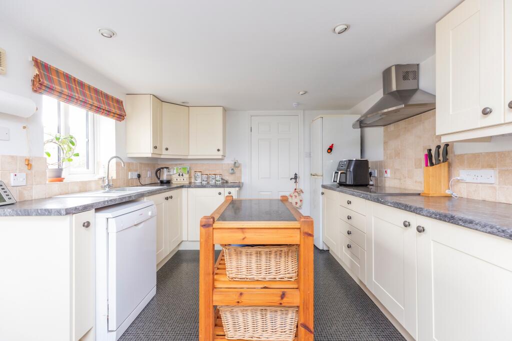 Mill Cottage, Colesbrook, Gillingham photo 4