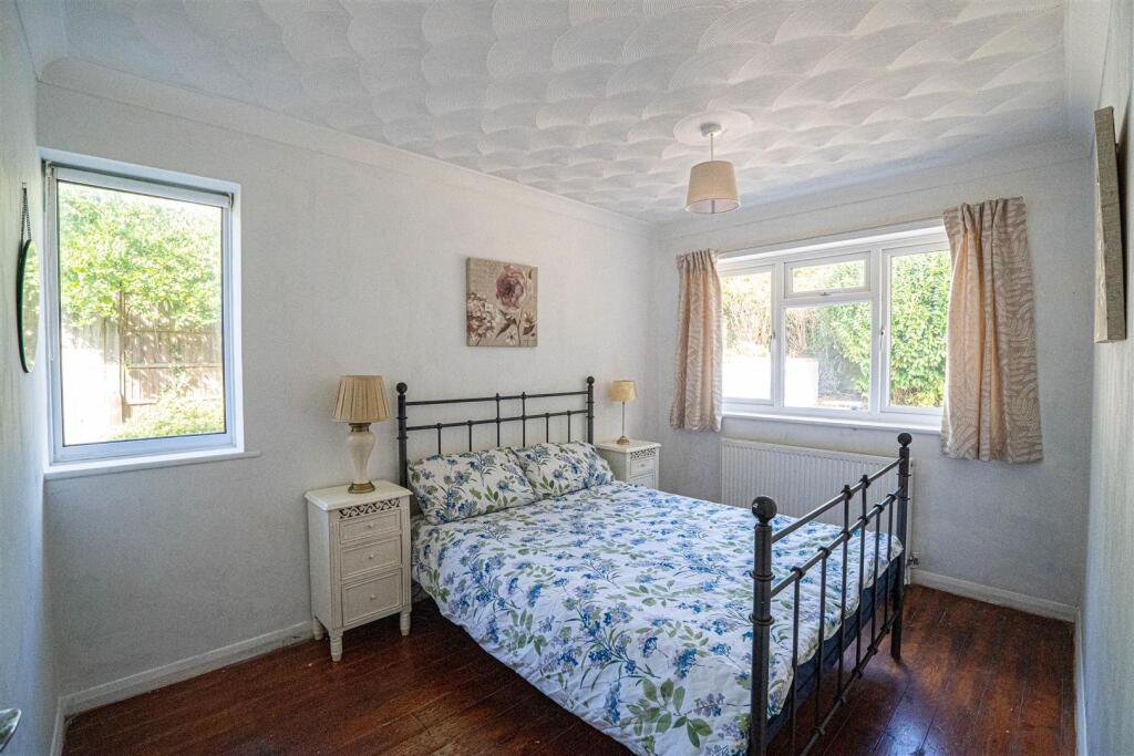 House in Tonbridge - More