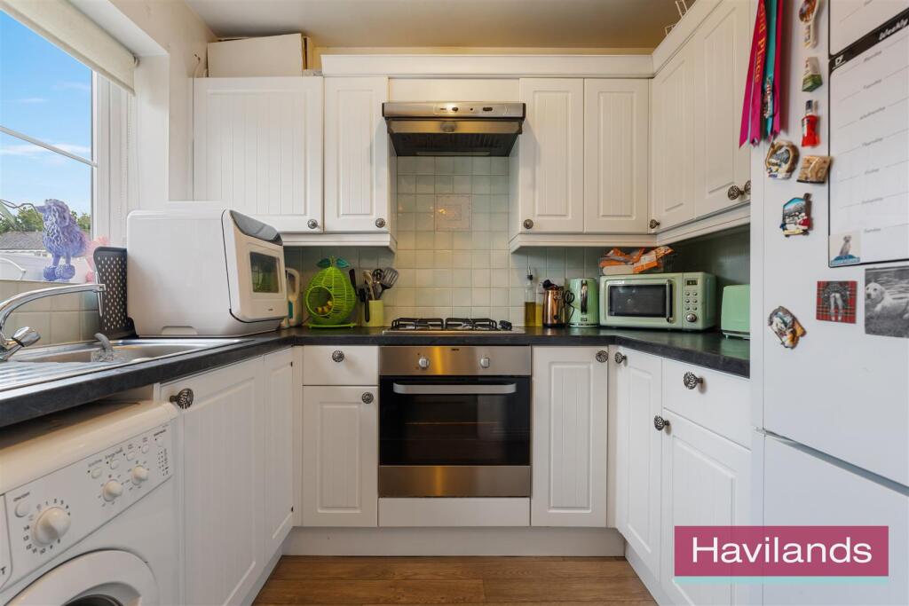 Hanbury Drive, London - View 4