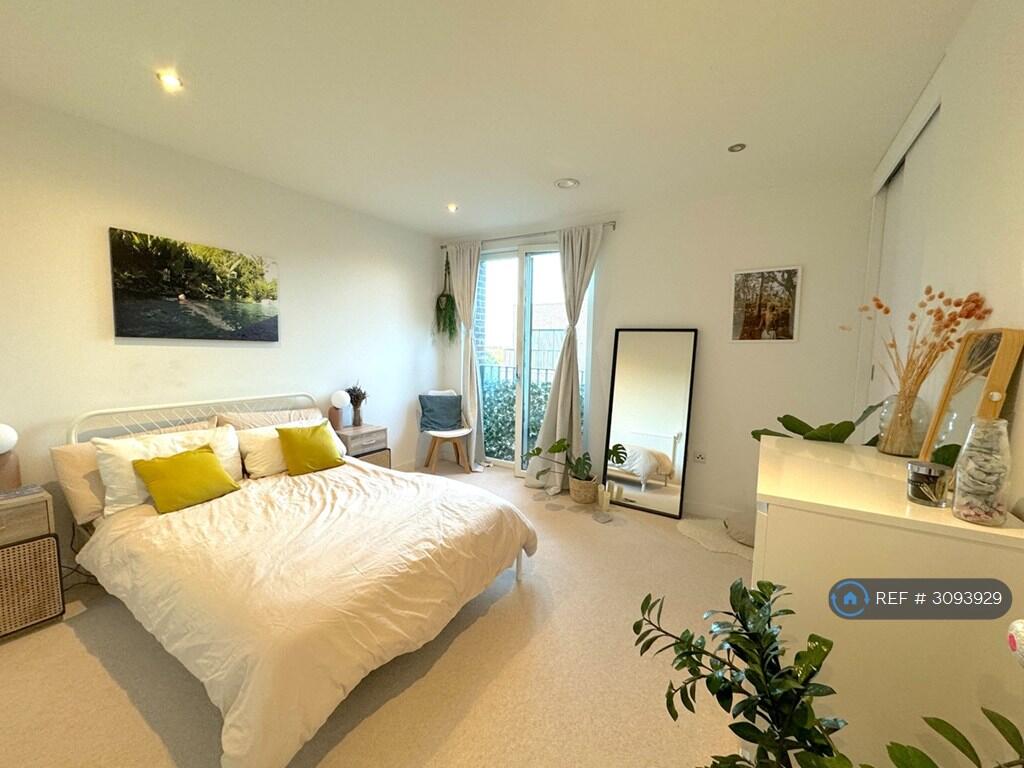 Main image of property: Harriot House, Hounslow, TW3