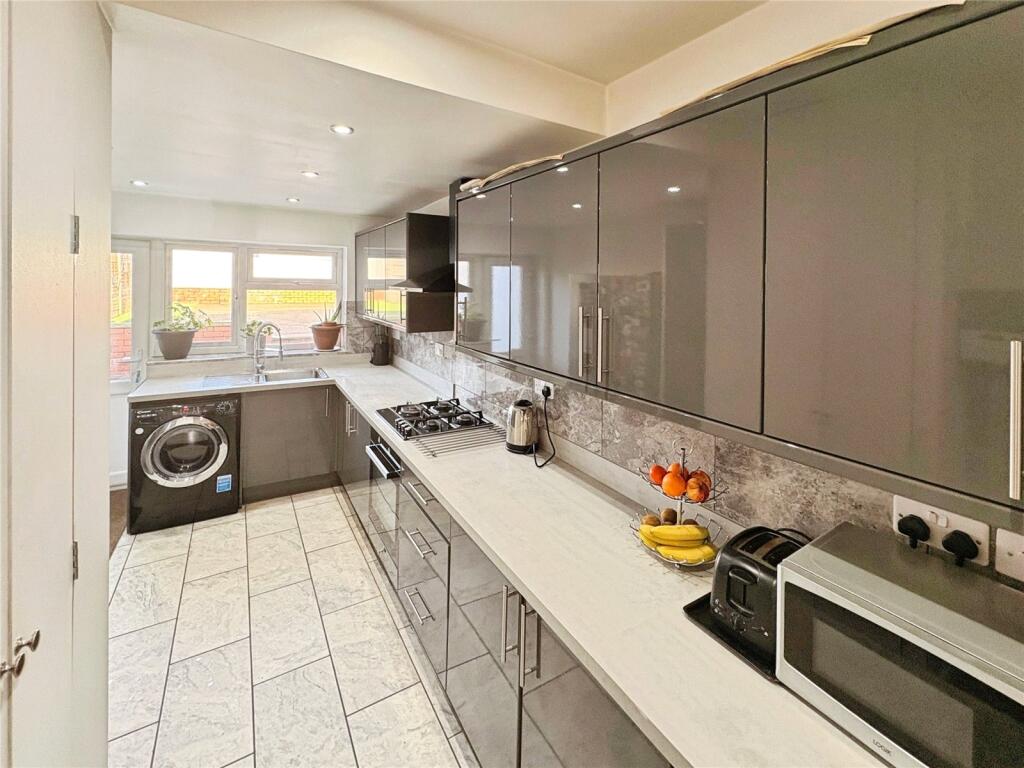 House in Wolverhampton, Springfield, Low Hill - View 3