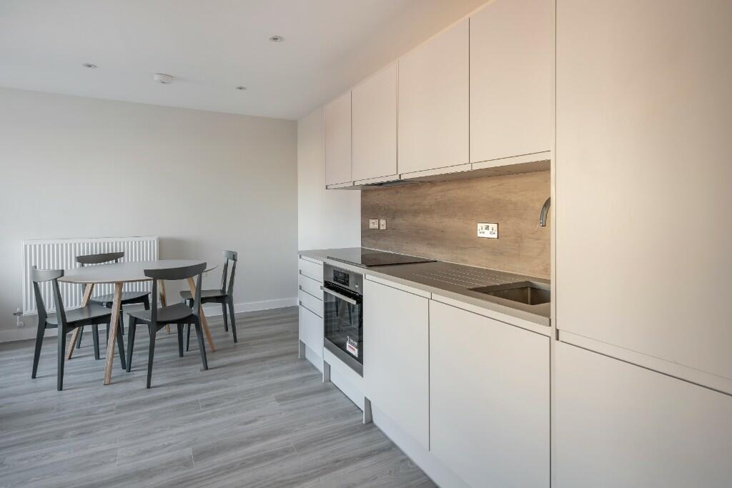 17 The Grain Store Spring Wharf photo 3