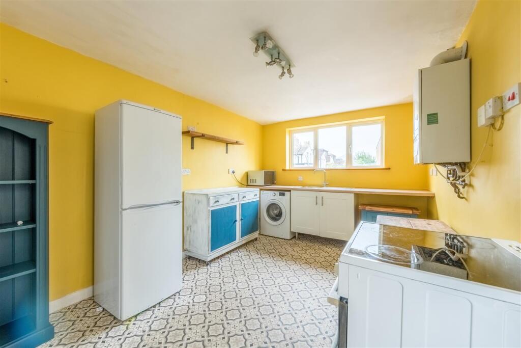 House in Brighton - View 5