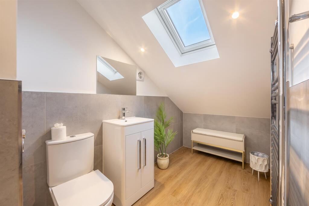 House in Southend-on-Sea - View 3