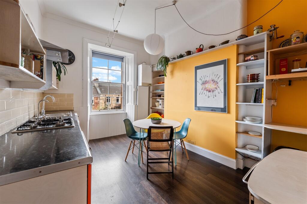 Apartment in Glasgow, Queen's Cross, Park District - More