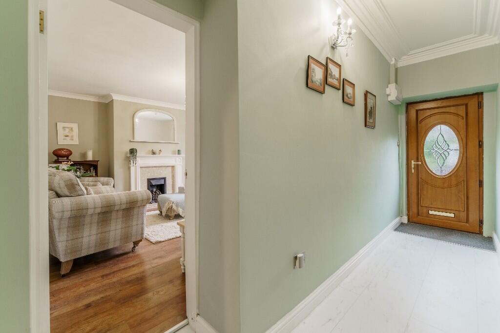 White Apron Street, WF9 photo 4