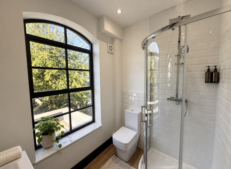 Apartment in Canterbury - View 5