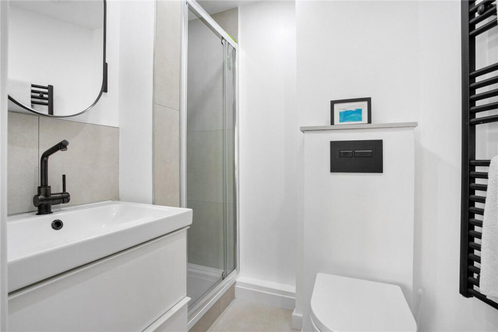 Apartment in London, Clapton Park, Clapton - View 2