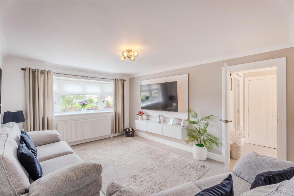 House in Motherwell, North Lanarkshire - View 3
