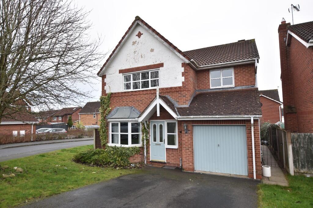 Main image of property: 7 Fontwell Close, Llwyn Onn Park, Wrexham, LL13 0QH