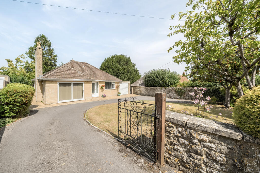 2-bed house on High Street, Blunsdon, Swindon, SN26, £475,000