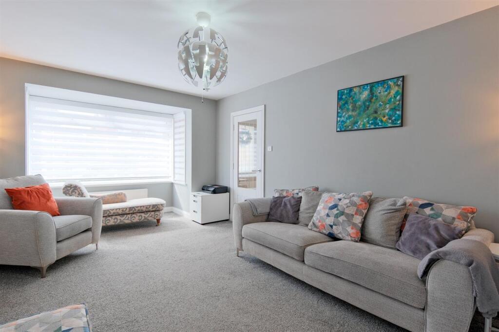 Spruce Avenue, Hamilton - View 4
