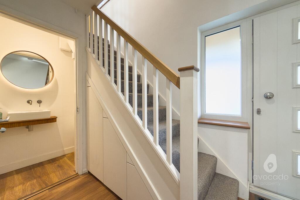 Red Rose, Binfield, Berkshire, RG42 - View 6