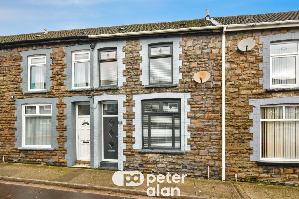 House in Godreaman, Aberaman North - View 2