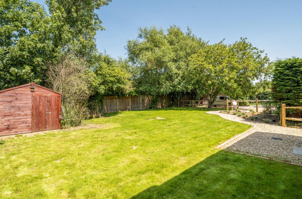 House in Chichester, Earnley - View 4
