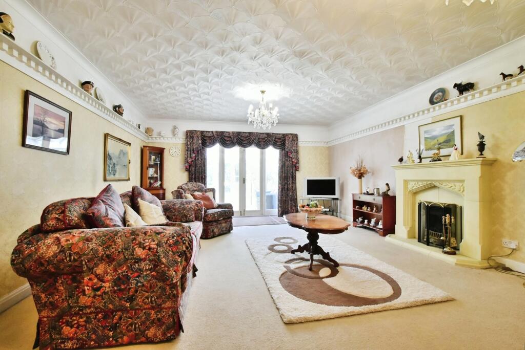 Moss Lane, Sale, Greater Manchester, M33 photo 2