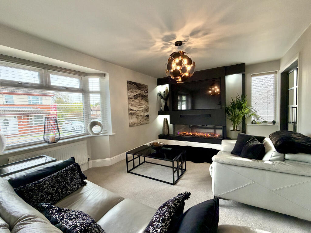 House in Wakefield - View 2
