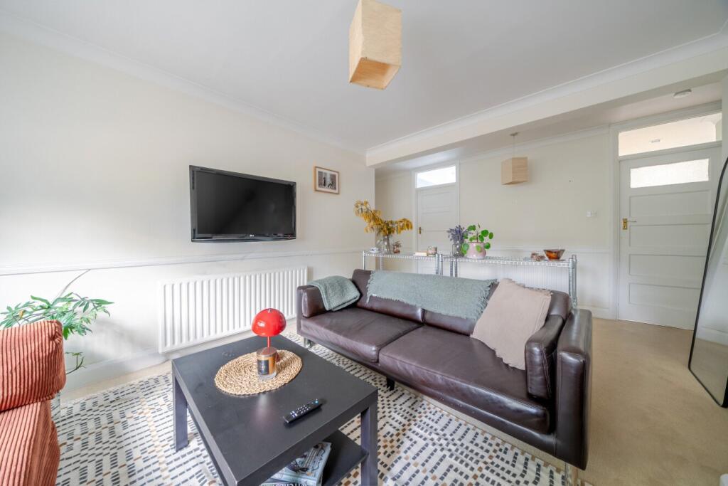 Apartment in London - View 2